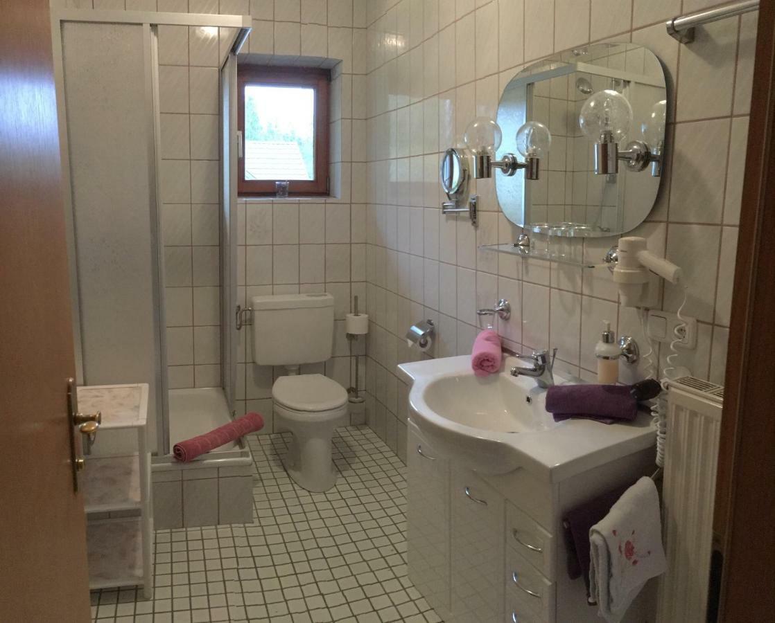Gaestehaus Kuebler ภายนอก รูปภาพ
